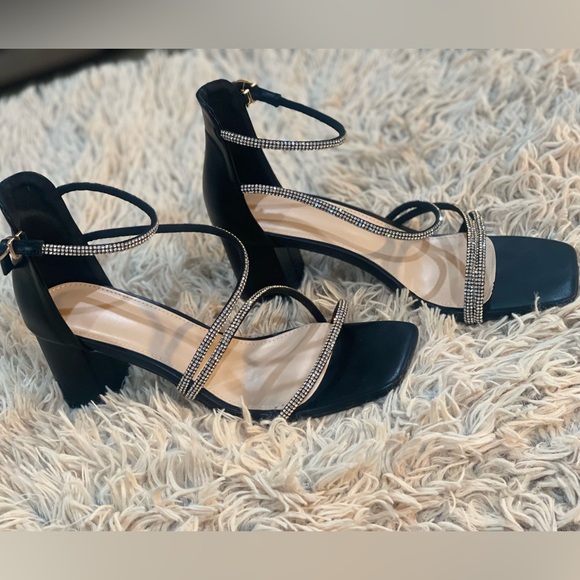 Black Heeled Sandal - Picture 2 of 3